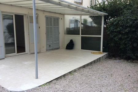 2 pieces en rez-de-jardin de 48 m2 avec terrasse et jardin - Photo 5