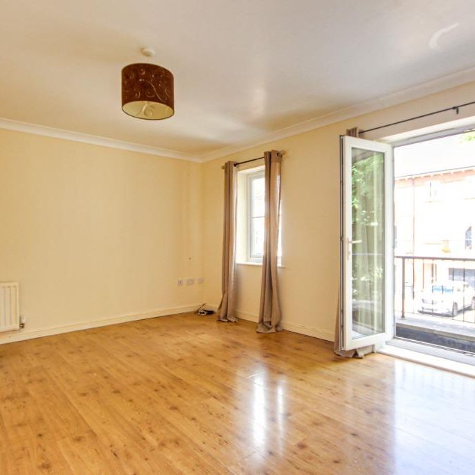 4 bedroom semi-detached house to rent - Photo 1