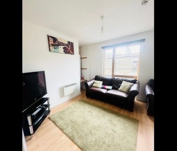 2 Bed Flat, Oyster Court, SE17 - Photo 3