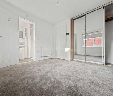 2 bedroom terraced house to rent - Photo 4