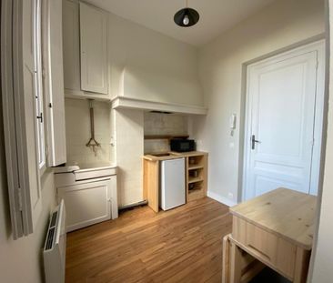 Location Appartement 1 pièce 28m² BORDEAUX 33000 - Photo 1