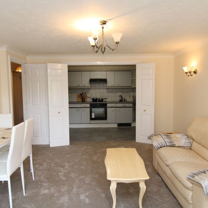 £1,000 - References Pending - Photo 1