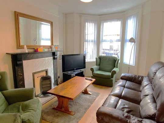 21 Landseer Street, Stranmillis, Belfast, BT9 5AL - Photo 1