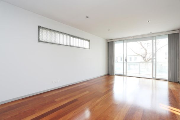 2/369 Drummond St Carlton VIC 3053 - Photo 1