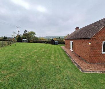 2 bedroom detached bungalow to rent - Photo 4