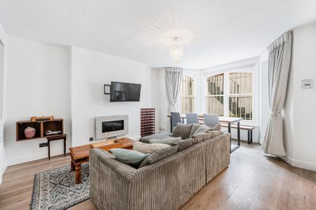 2 bedroom apartment to rent - Photo 3