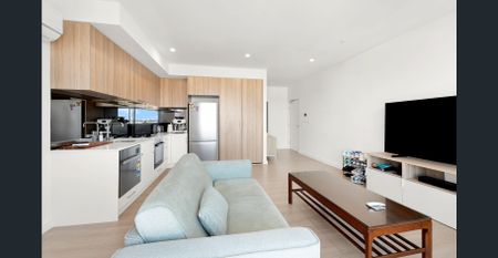 Modern 1-Bedroom Apartment in the Heart of Moonee Ponds - Photo 3