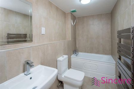 (6th Floor Flat With Balcony) Charter House, High Road Ilford - Photo 5