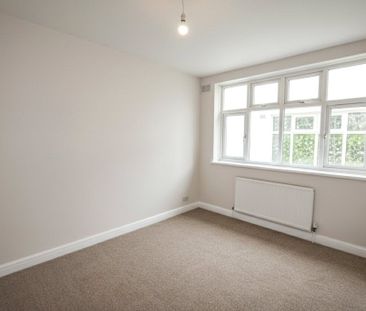 Arundel Road, Harold Wood, Romford, Essex, RM3 - Photo 3