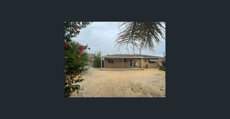 "GREAT LOCATION" - VIEWING MONDAY 15/12/2025 - Photo 2