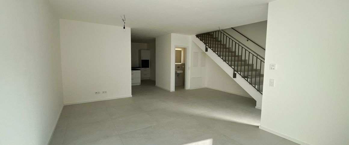 Neubau Town-House mit Eventküche in Ginsheim-Gustavsburg inklusive Terrasse und Tiefgarage - Foto 1