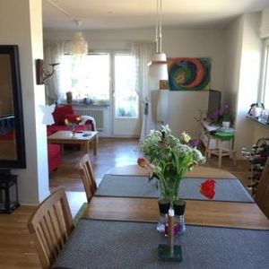 Fin 2a uthyres under längre period i sickla - Photo 2