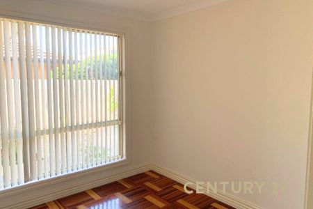 Modern Family Comfort in a Peaceful Court Location - Photo 2