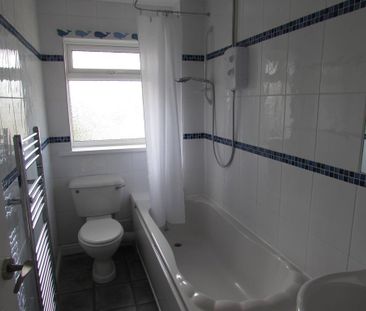 2 bedroom semi-detached house to rent - Photo 2