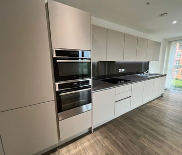 2 Bed Flat, Hawfinch House, NW9 - Photo 4