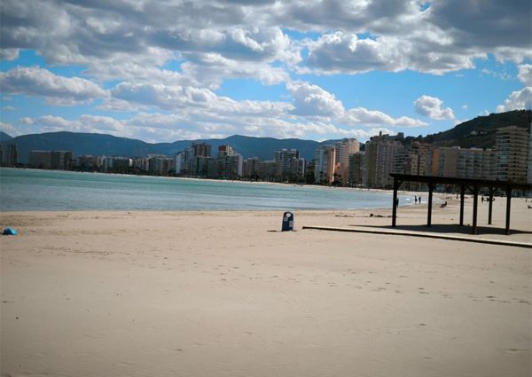 Piso de alquiler en Carrer de la Serra Gelada, 8, Racó