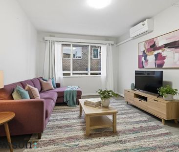 8/23 Elphin Grove HAWTHORN - Photo 1