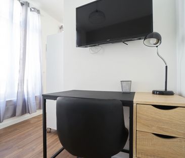 THIERS Roommate 6 Bedrooms at Lille - La Madeleine - Photo 2