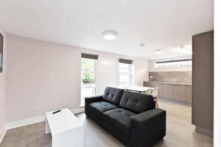 2 bedroom flat to rent - Photo 3