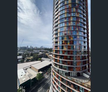 Fully Furnished-L15/301 Botany Rd, Zetland, NSW 2017 - Photo 2