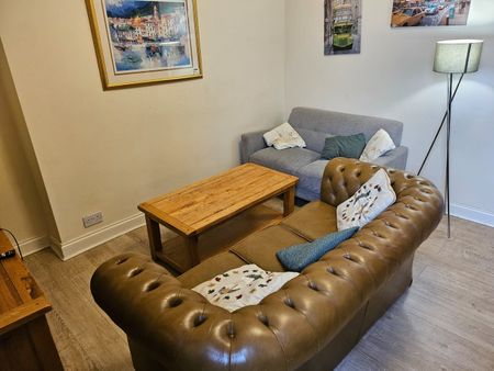 2 Bed Flat, Union Grove, AB10 - Photo 4