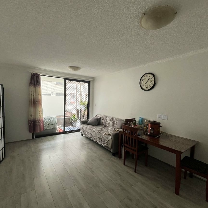 20/39 York Street, Fairfield NSW - Photo 1