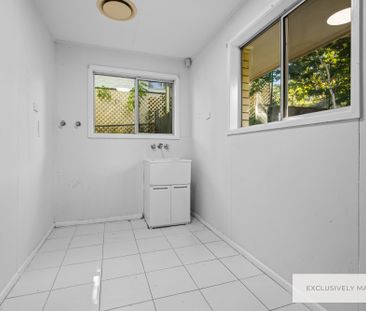 9 Tarnook Drive, Ferny Hills QLD 4055 - House For Rent | Domain - Photo 5