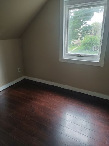 910 ATHOL 3 BED - Photo 5