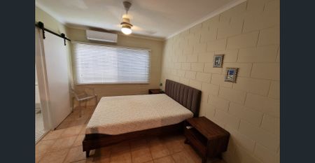 Ground Floor Unit - Furnished! - Photo 4