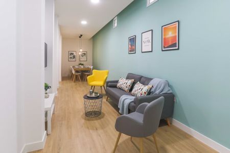 Large room in Ventura Rodríguez - Photo 2