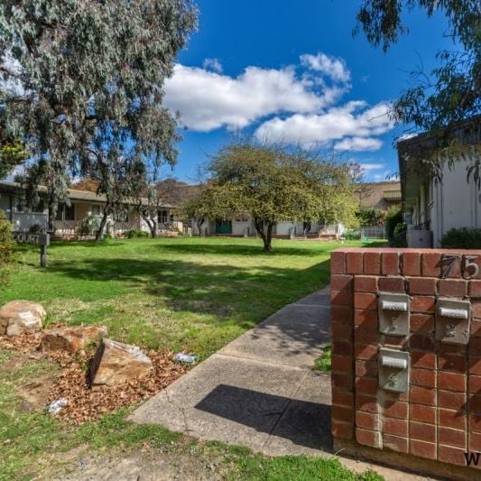 4/73-75 Collett Street, Queanbeyan - Photo 1