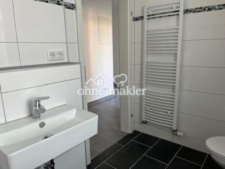 Erstbezug 2 Wohnungen, je 3 ZKB mit Balkon Nähe Krankenhaus Mitte - Photo 5