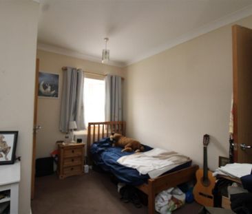 Oaktree Court, Yaxley, Peterborough - Photo 5
