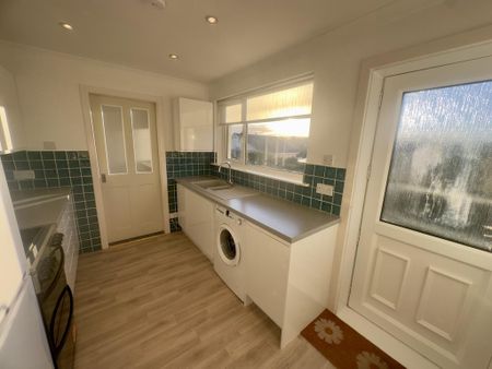 2 bedroom detached house to rent - Photo 4