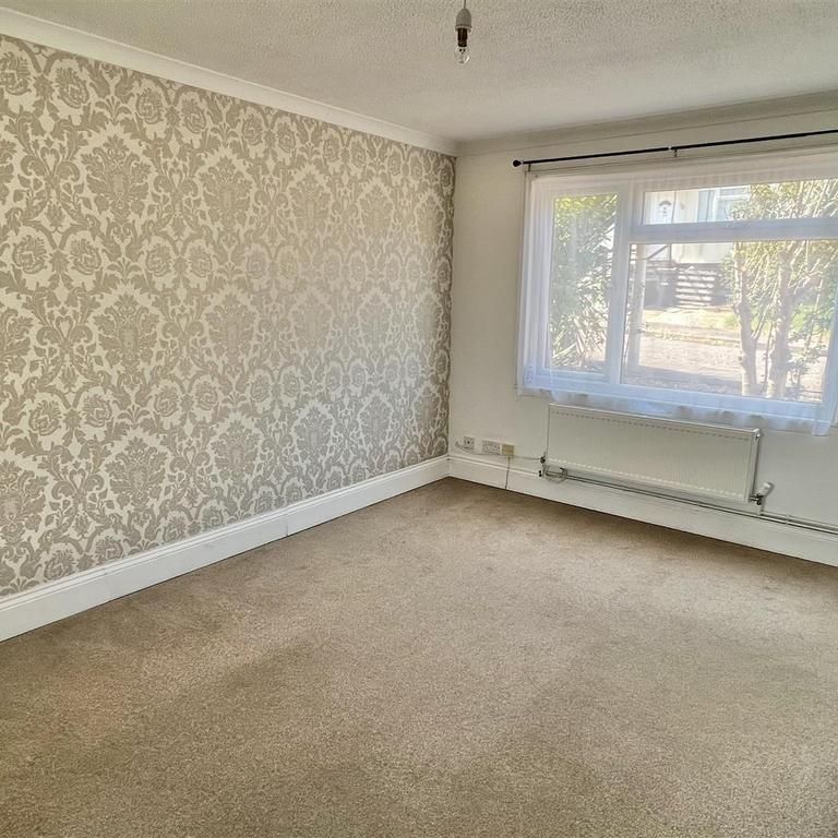 2 bedroom semi-detached house to rent - Photo 1