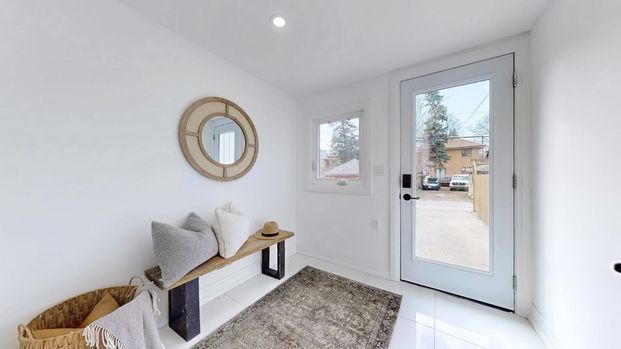 For Lease - 914 Broadview Avenue, Toronto, Ontario - Photo 1