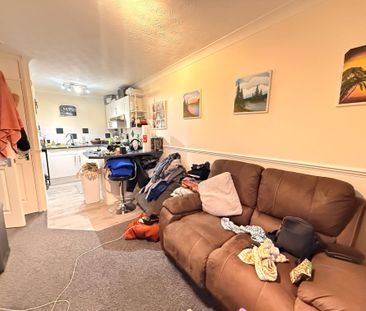 Markwell Wood, Harlow - Photo 5