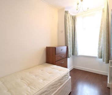2 bedroom maisonette to rent - Photo 1