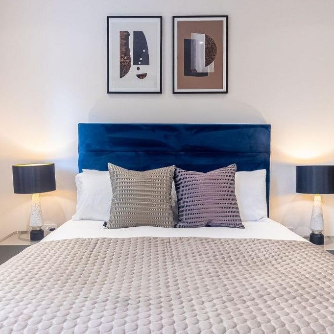 4 bedroom flat to rent - Photo 1