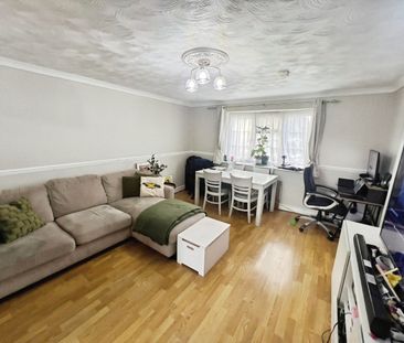 Shawbridge, Harlow - Photo 1