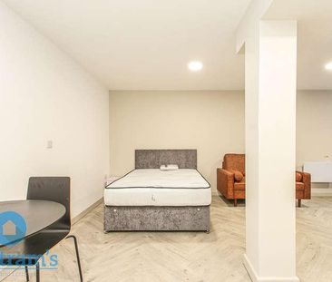 All Bills Included! Available January! Studios, Victoria Street, De... - Photo 4