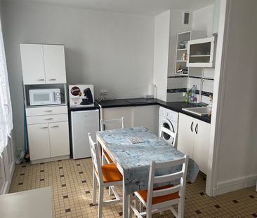 Location Appartement 1 pièce 24m² - Photo 1