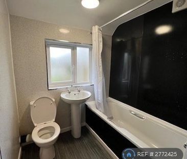 2 bedroom end of terrace house to rent - Photo 5