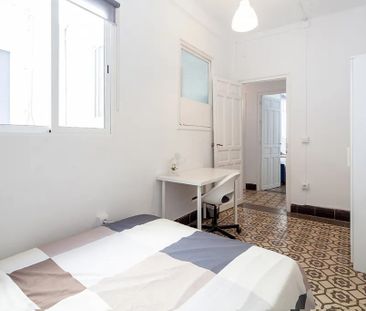 Calle Bustos Tavera, Sevilla, Andalusia 41003 - Photo 3