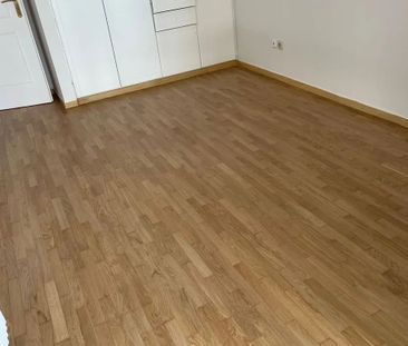 Διαμέρισμα για ενοικίαση Άνω Γλυφάδα (Γλυφάδα) - Photo 2