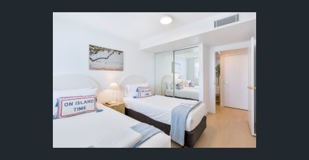 Furnished OR Unfurnished - Exclusive Penthouse with Spectacular Ocean Views - Photo 4