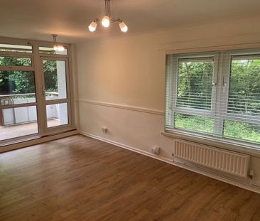 Linford Cresent, SO16 - Photo 3