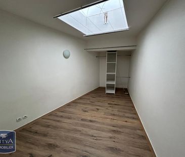 Location Appartement 2 pièces 55m² LILLE 59000 - Photo 3