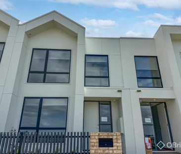 New in the Averley Estate! - Photo 6