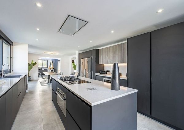 3 bedroom luxury Villa for rent in San Pedro de Alcántara, Spain